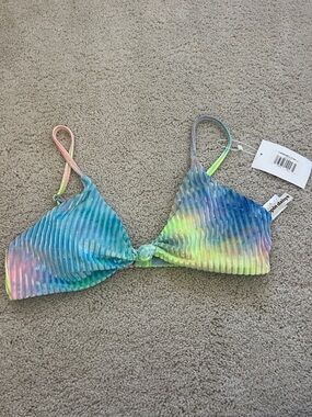 Dippin’ Daisy’s Zen Bikini Top